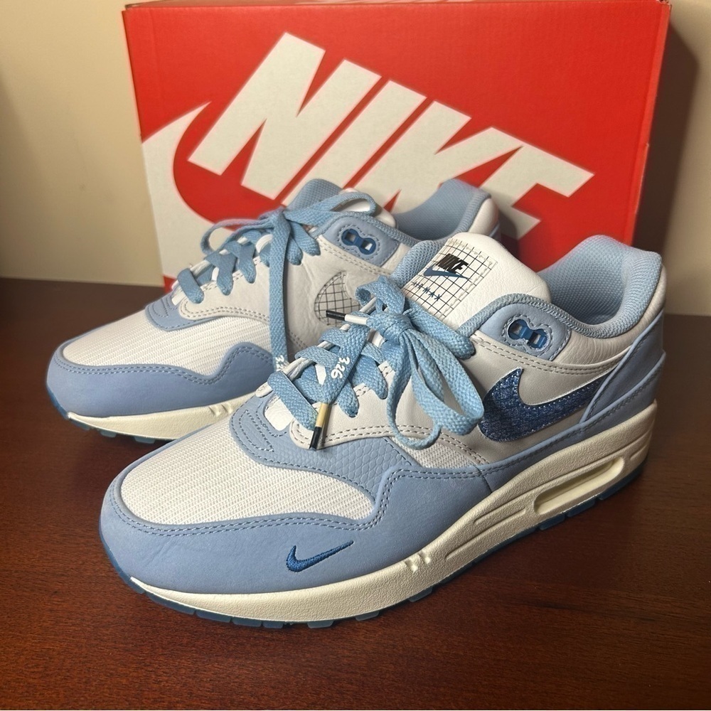 Nike | Air Max 1 Premium Blueprint, Size 9.5, Air Max Day Light Blue - Picture 12 of 13